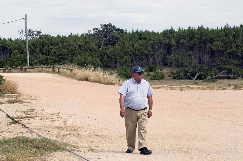 20071207_094246  D200 3900x2600.jpg - Our guide, Jose Ignacio, Uraguay